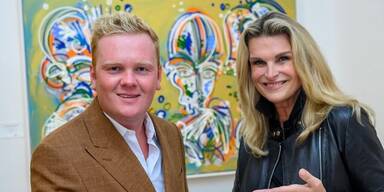 Leon Löwentraut lud zur Ausstellungseröffnung von "Unikate" 