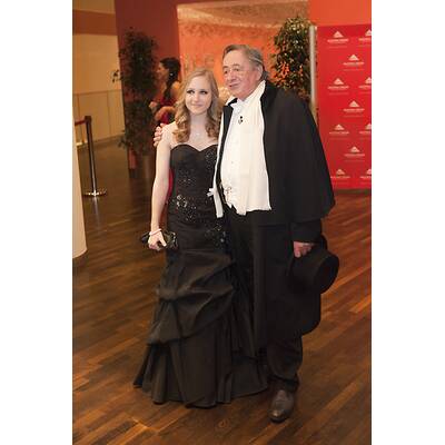 Opernball 2011: Jacqueline Lugner, Helmut Werner, Larry Hagman, Ruby Rubacuori, Richard Lugner, Katzi, Zachi Noy