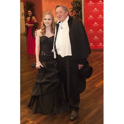 Opernball 2011: Jacqueline Lugner, Helmut Werner, Larry Hagman, Ruby Rubacuori, Richard Lugner, Katzi, Zachi Noy