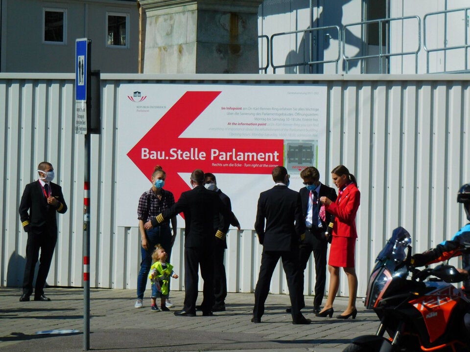 Laudamotion-Personal demonstriert in Wien