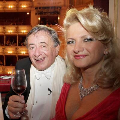 Voting: Mit wem soll Lugner zum Opernball?