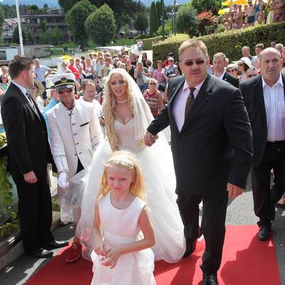 Richard Lugner feiert Verlobung mit Spatzi