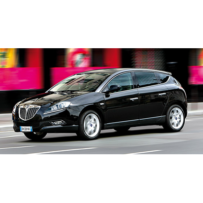 Delta Oro: Kompakter im Designer Outfit