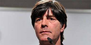 Löw bleibt bis 2012 DFB-Teamchef