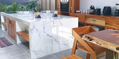 Women only: in DIESEM Hotel sind M&auml;nner verboten