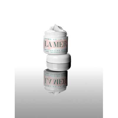 Feuchtigkeit braucht die Haut