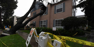 Schwere Unwetter &uuml;ber L.A.: Strom- und Flugausf&auml;lle