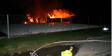 Mega-Lagerhallenbrand in der Steiermark