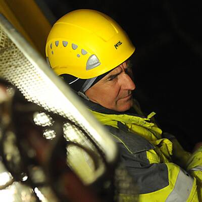 Erstes Gleis vom Lainzer Tunnel fertig