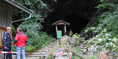 26 Menschen in Höhle eingeschlossen