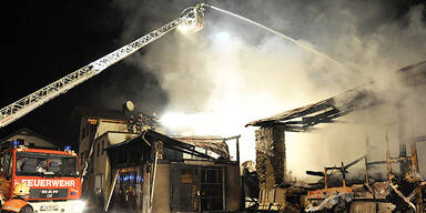 Landeck: Mehrere Häuser in Brand 