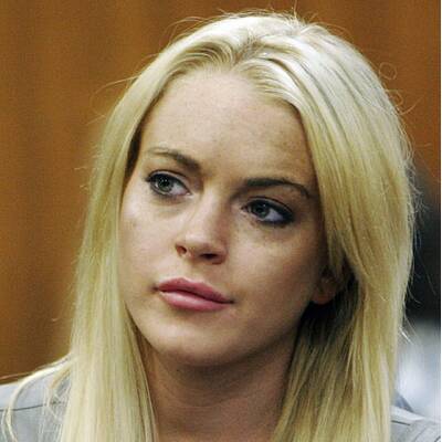 Hier wandert Lindsay Lohan in den Häfen