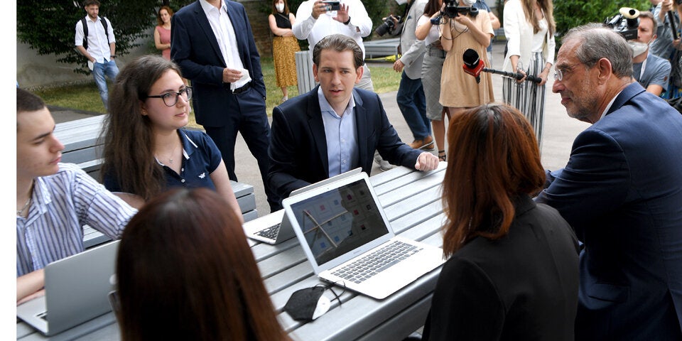 150.000 Schüler bekommen jetzt Laptops