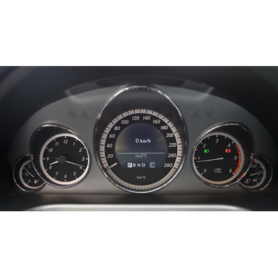 Niki Lauda testet den E250 CDI T