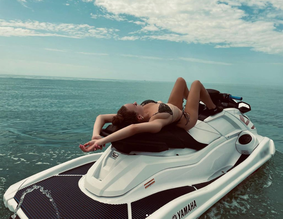 Wendlers Frau nackt auf der Straße in Florida