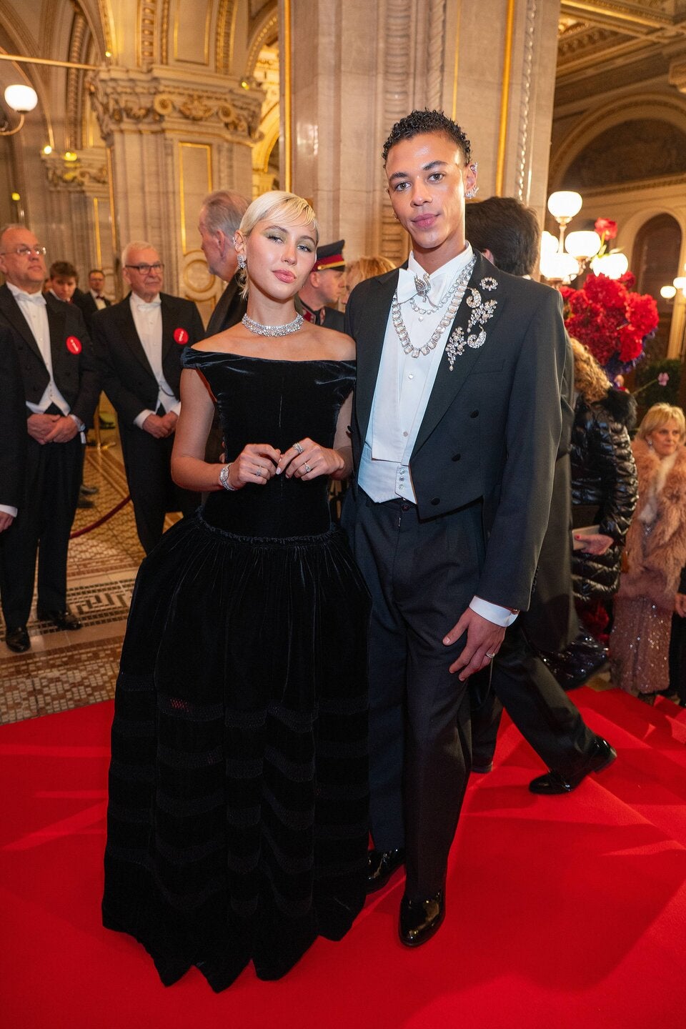 Die Best-Dressed-Männer des Opernballs 2026: Diese Herren stahlen allen die Show