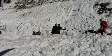 Mehrere Wanderer von Lawine verschüttet 
