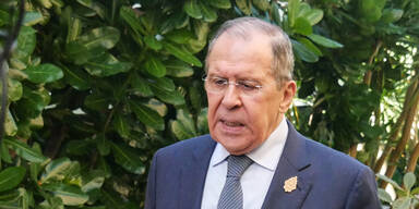 Darum floh Lawrow wirklich aus Bali