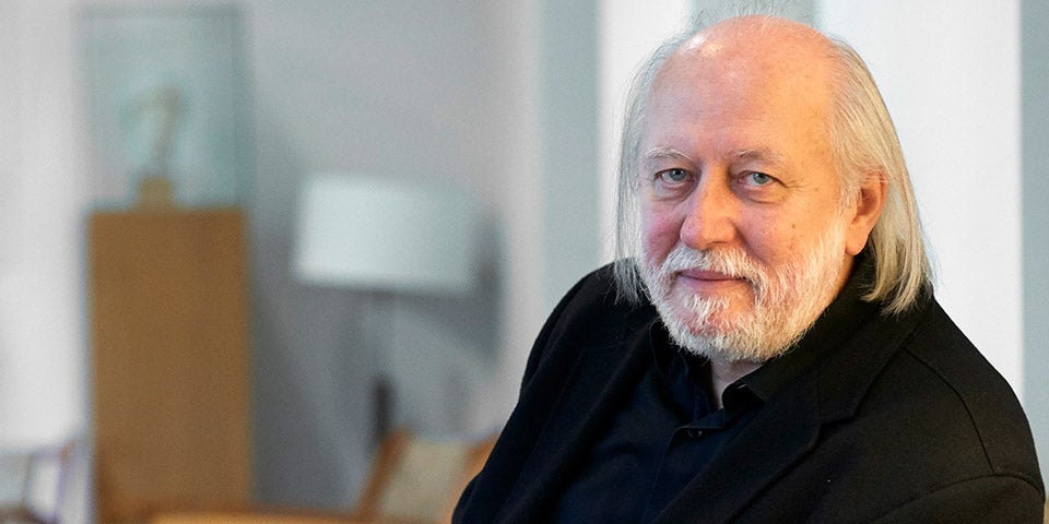 laszlo krasznahorkai