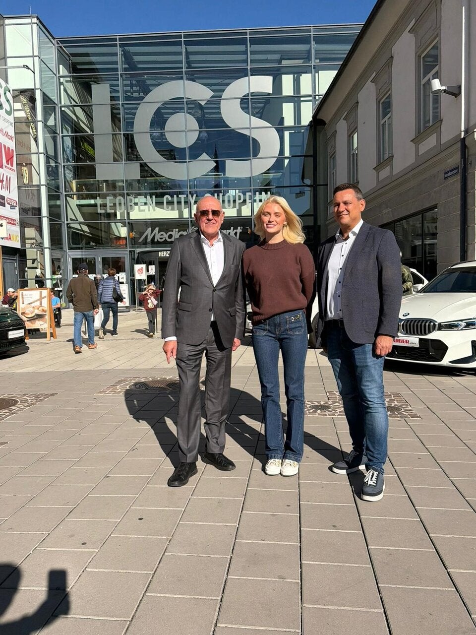 Erich und Carolyn Treu mit Christian Trampus