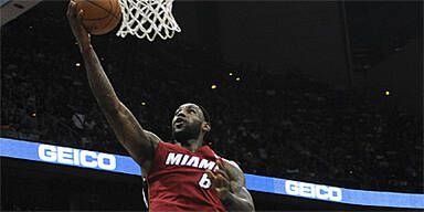 LeBron James kauft sich bei Liverpool ein