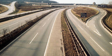 leere_autobahn_