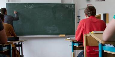 Falscher Lehrer will sich wieder bewerben.