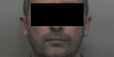 Lehrer rieb nackte Schülerin mit Nutella ein