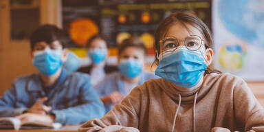 Lehrerin verweigert Schutzmaske: Fristlose K&uuml;ndigung!