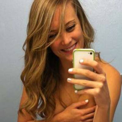 Lehrerin wegen sexy Twitter-Fotos gefeuert