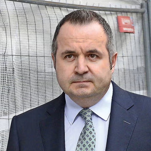 Lehrer-Wut: Schulen warten immer noch auf Verbesserungen