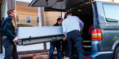 Leichentransport Sarg