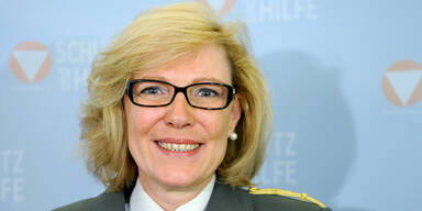 Fix: 1. Frau ist nun General