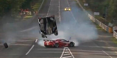 Horror-Crash von Toyota