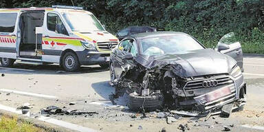 Massen-Crash sorgt f&uuml;r mehrere Schwerverletzte &ndash; darunter Kinder