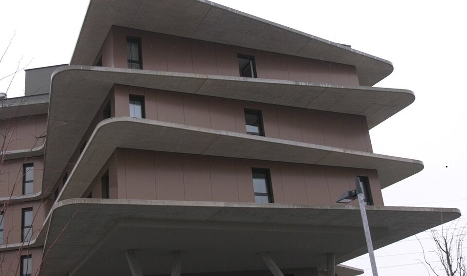 Schüler 13 stürzt in dne Tod Wr. Neudorf Hotel