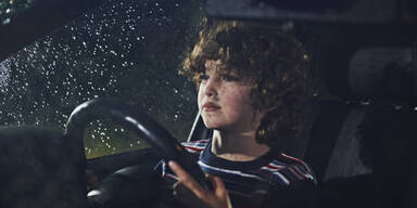 Bub (8) rast mit 140 km/h &uuml;ber Autobahn