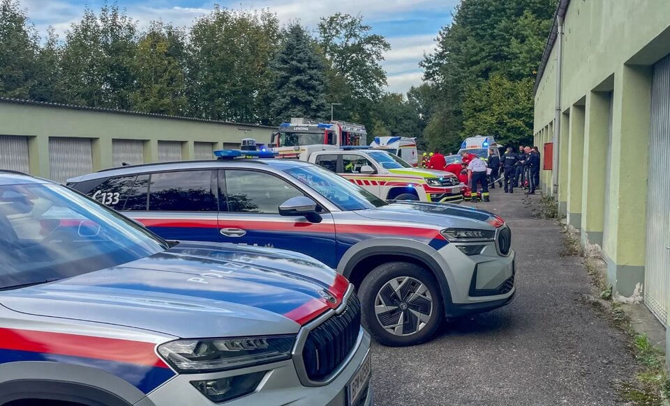 Unfall eingeklemmt Lenzing