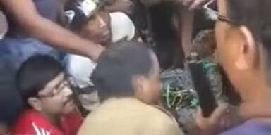 Schock-Video: Leopard f&auml;llt Wildh&uuml;ter an