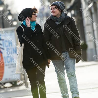 Weil sie sich küssten, wurden zwei Wienerinnen im Café Prückel des Lokals verwiesen.