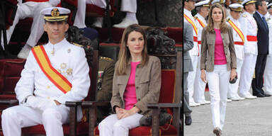 Letizia underdressed bei Militärsparade