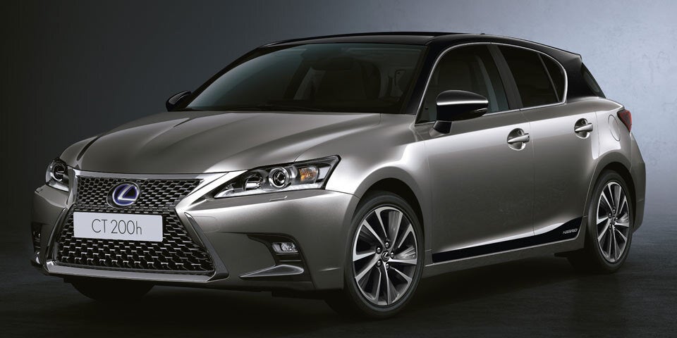 Lexus zündet Sondermodell-Feuerwerk