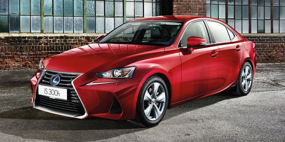 Lexus zündet Sondermodell-Feuerwerk