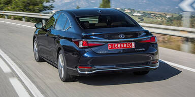 Lexus ES greift A6, 5er und E-Klasse an