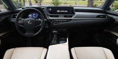 Lexus ES greift A6, 5er und E-Klasse an