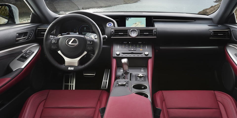 Lexus-Coupé RC 300h im Test