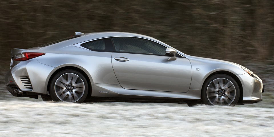 Lexus-Coupé RC 300h im Test