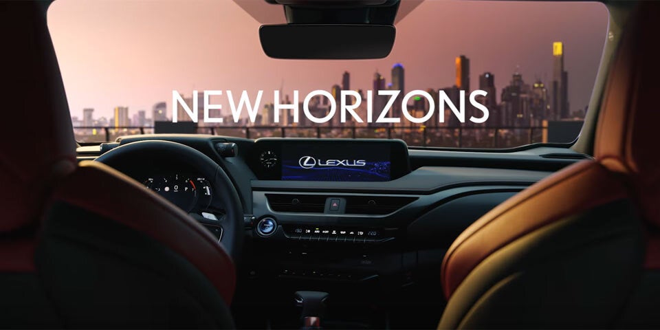 Neuer Lexus UX greift BMW X4 an