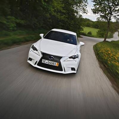 Lexus IS300h F-Sport