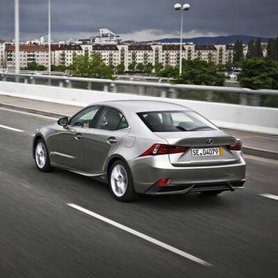 Lexus IS300h F-Sport